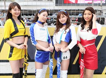左から、平咲夏加（DIREZZA Cheers）、秋月清華（2017 Epson Nakajima Racingレースクイーン）、あやきいく（2017 Epson Nakajima Racingレースクイーン）、結城みい（Moduloスマイル）_R.jpg